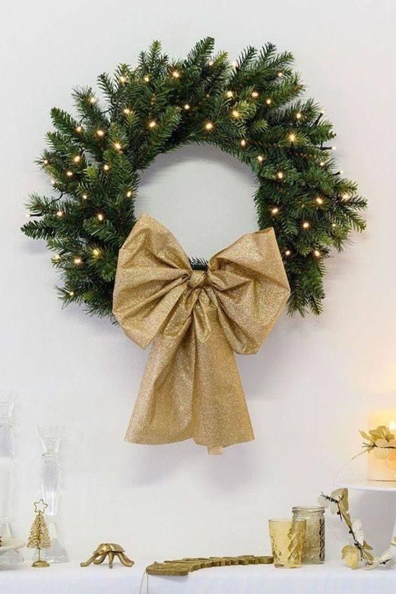 Elegant Golden Bow Wreath