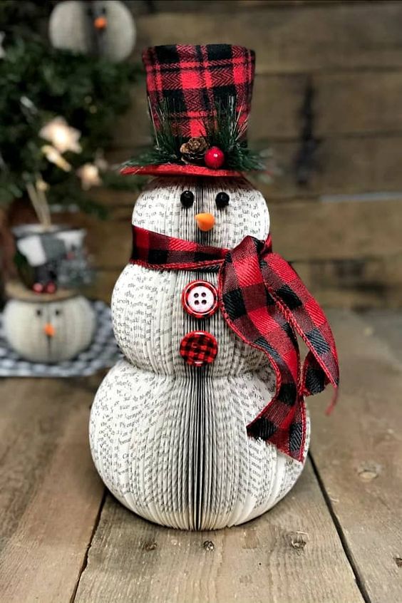 Plaid Charming Book Snowman