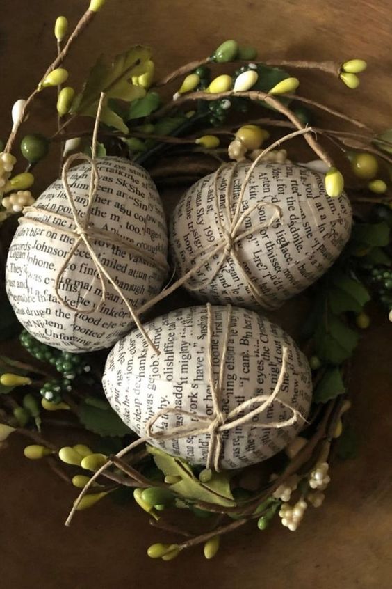 Rustic Script Egg Decor