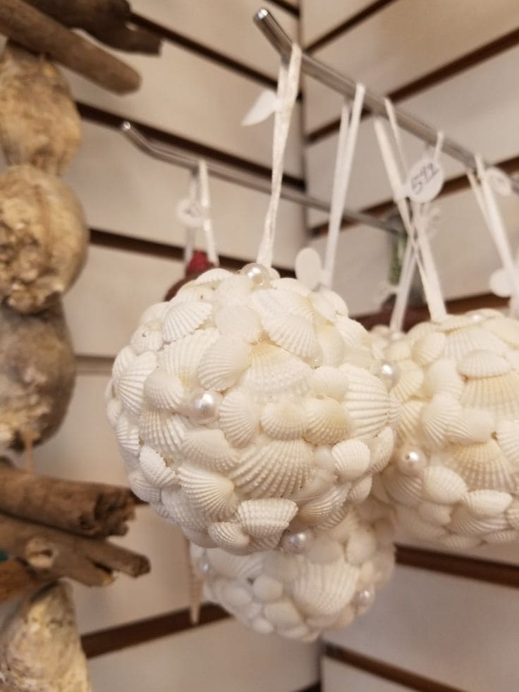 Elegant Seashell Ornament Balls