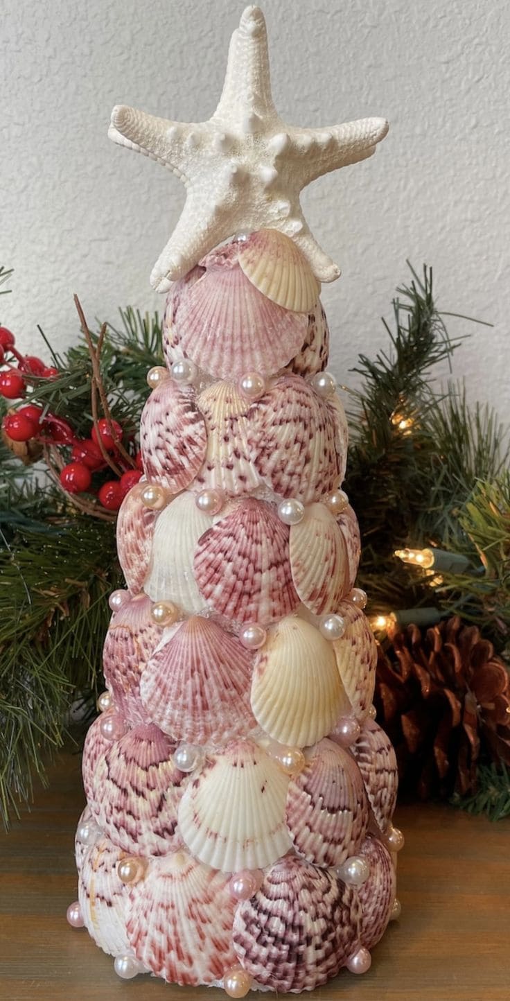 Festive Seashell Christmas Tree