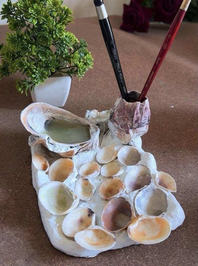 Seashell Art Palette Organizer