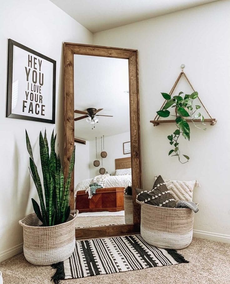 Chic Mirror Corner with Natural Touch