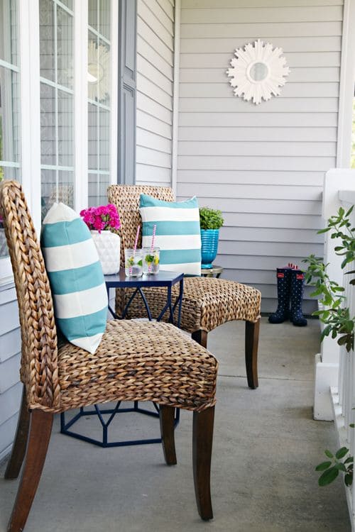 Cozy Woven Seating for Summer Relaxation