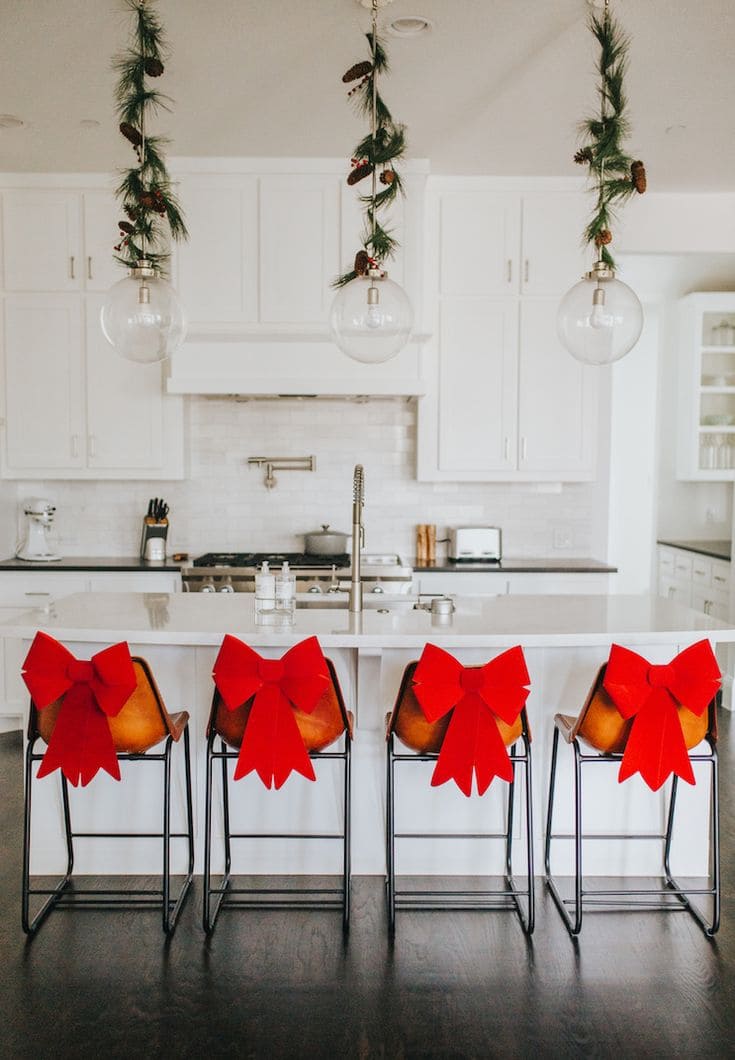 Festive Kitchen Island Decor