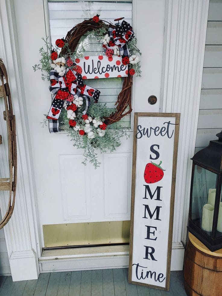 Ladybug-Themed Summer Entryway