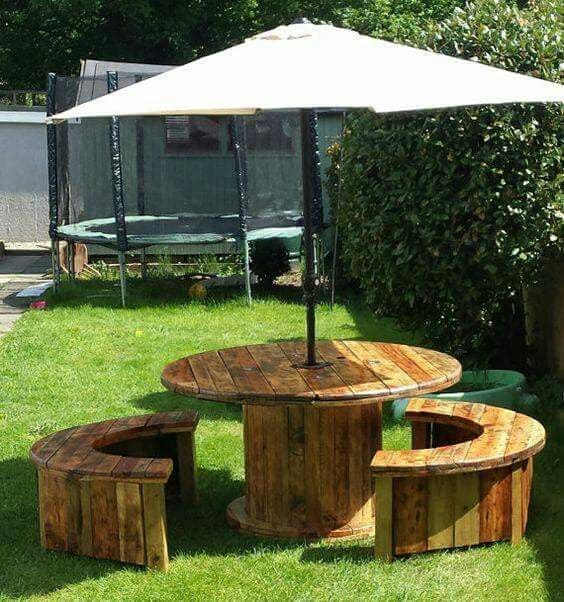 Outdoor Spool Patio Set