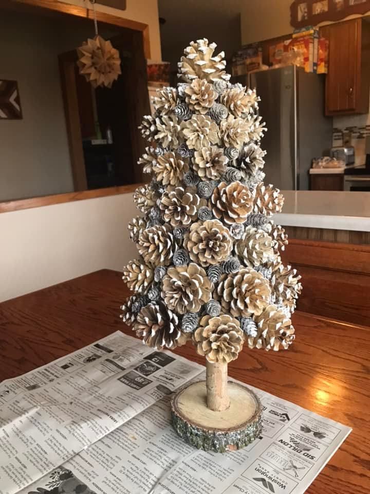 Pine Cone Christmas Tree