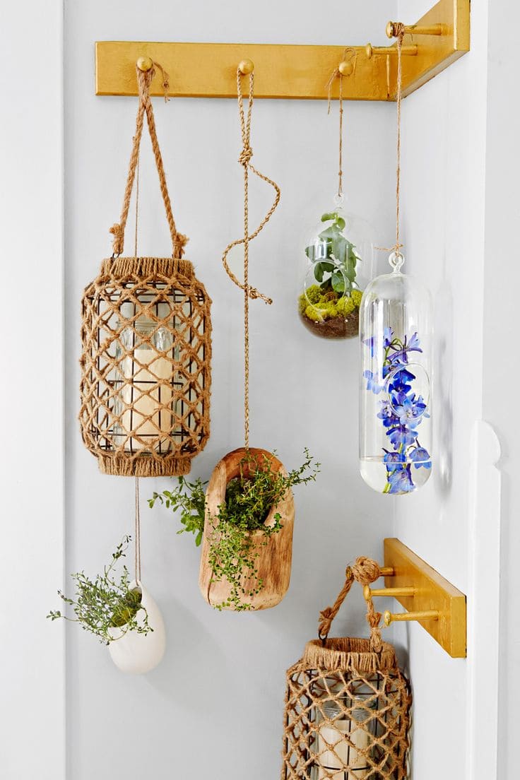 Rustic Hanging Garden Corner Charm