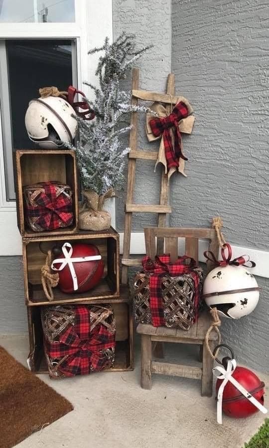 Rustic Red and White Christmas Charm