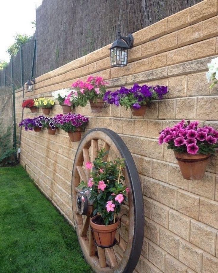 Rustic Wheel Accent Flower Display