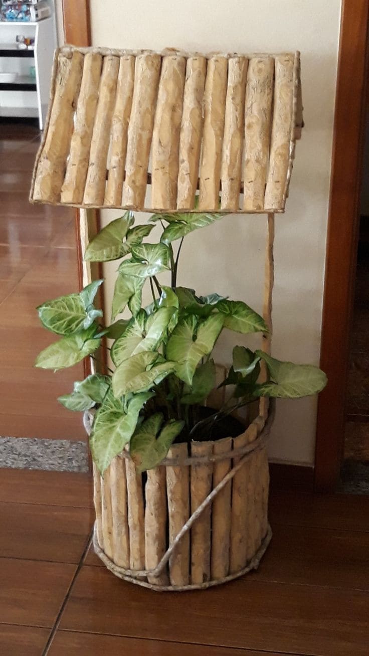 Rustic Wishing Well Plant Holder