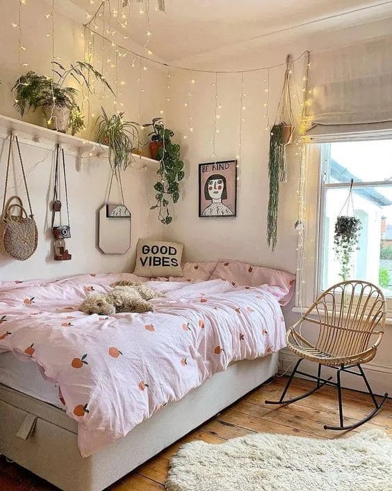 Charming Nature-Inspired Teen Bedroom Design