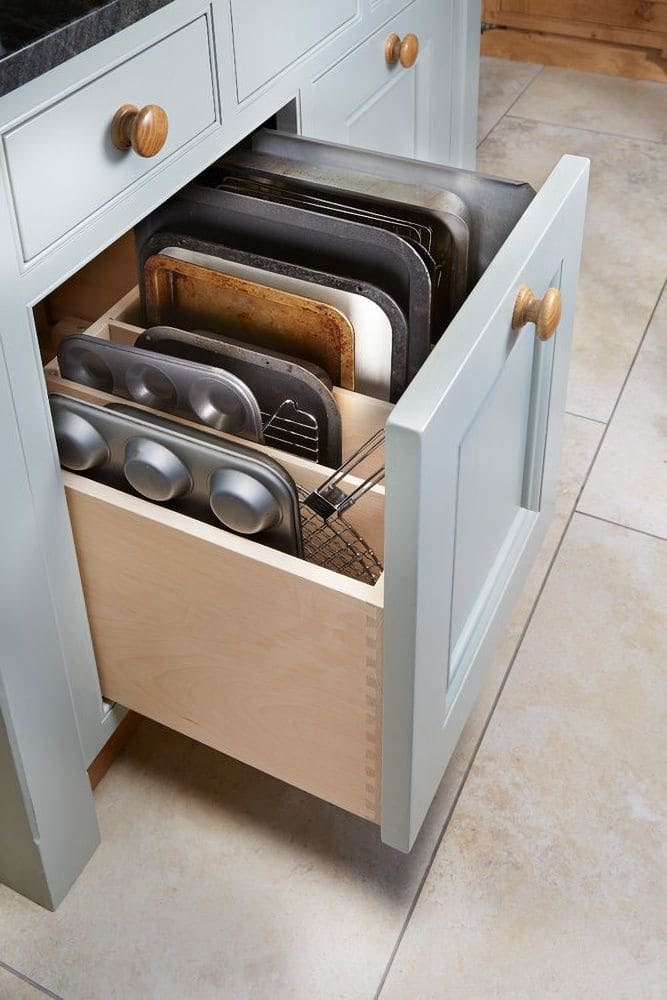 Effortless Baking Tray Drawer Solution