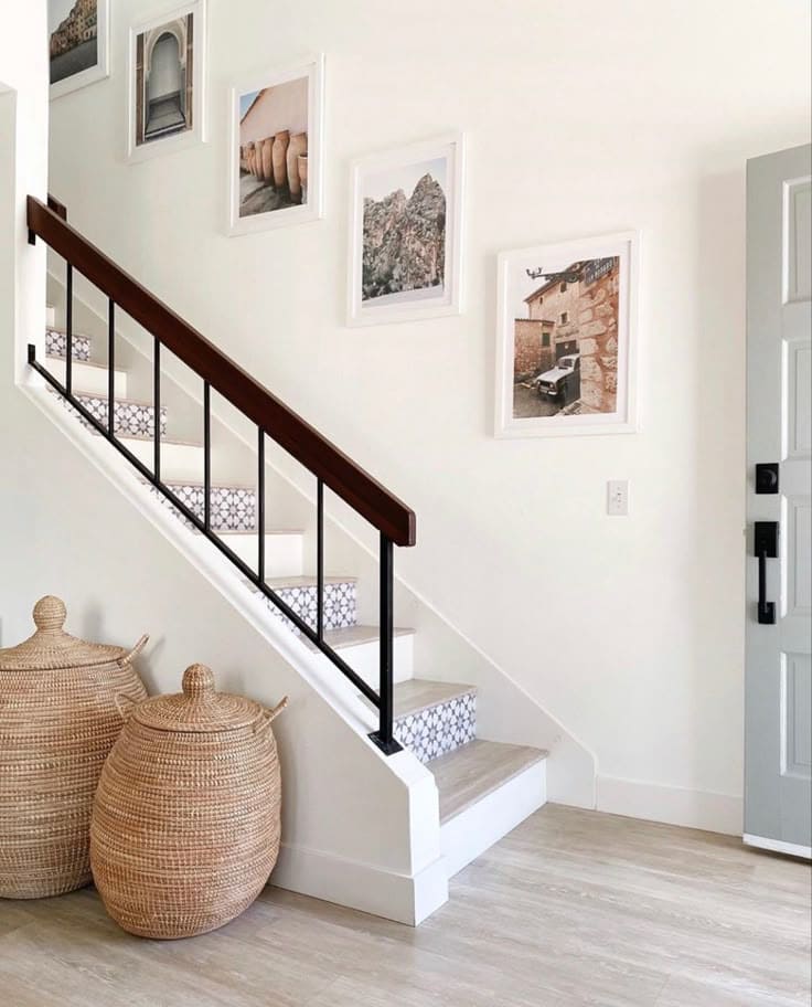 Black and White Staircase Elegance