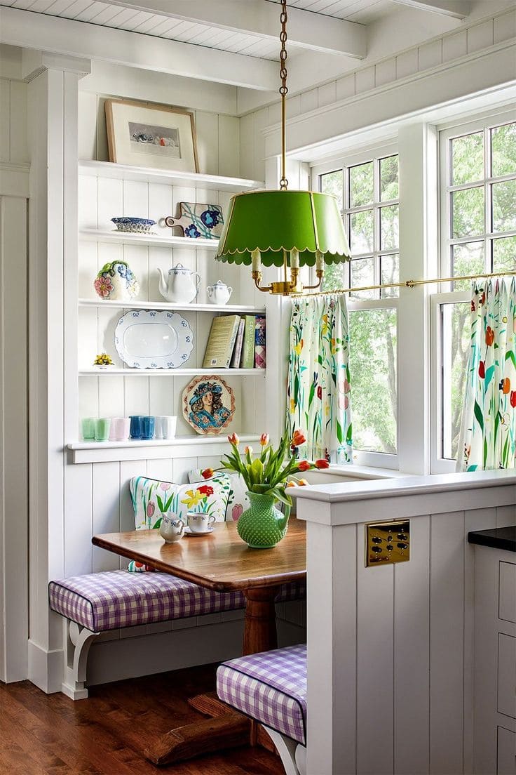 Charming Cottage-Style Breakfast Nook Delight