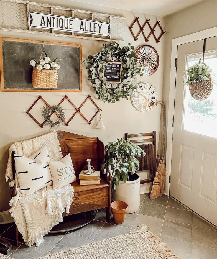 Charming Rustic Farmhouse Entryway Bliss