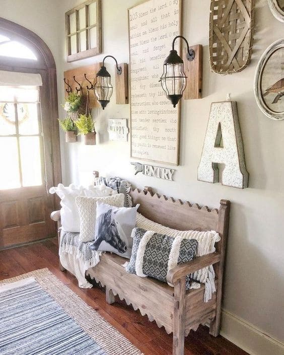 Cozy Farmhouse Entryway Bench Escape