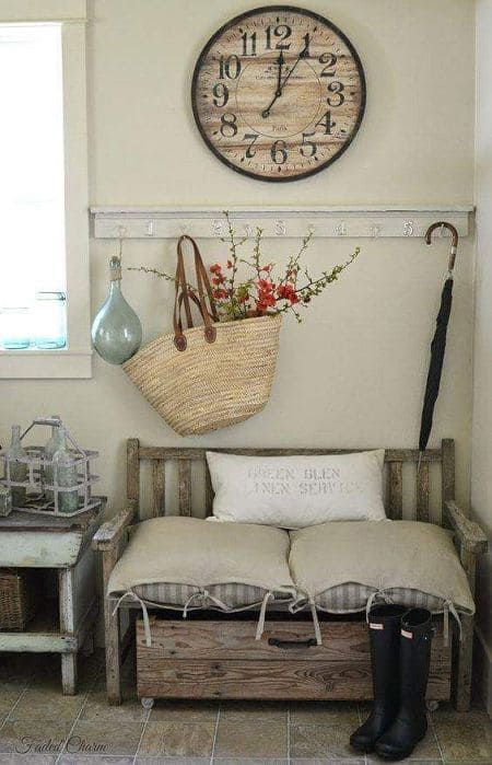 Cozy Vintage Farmhouse Entryway Haven