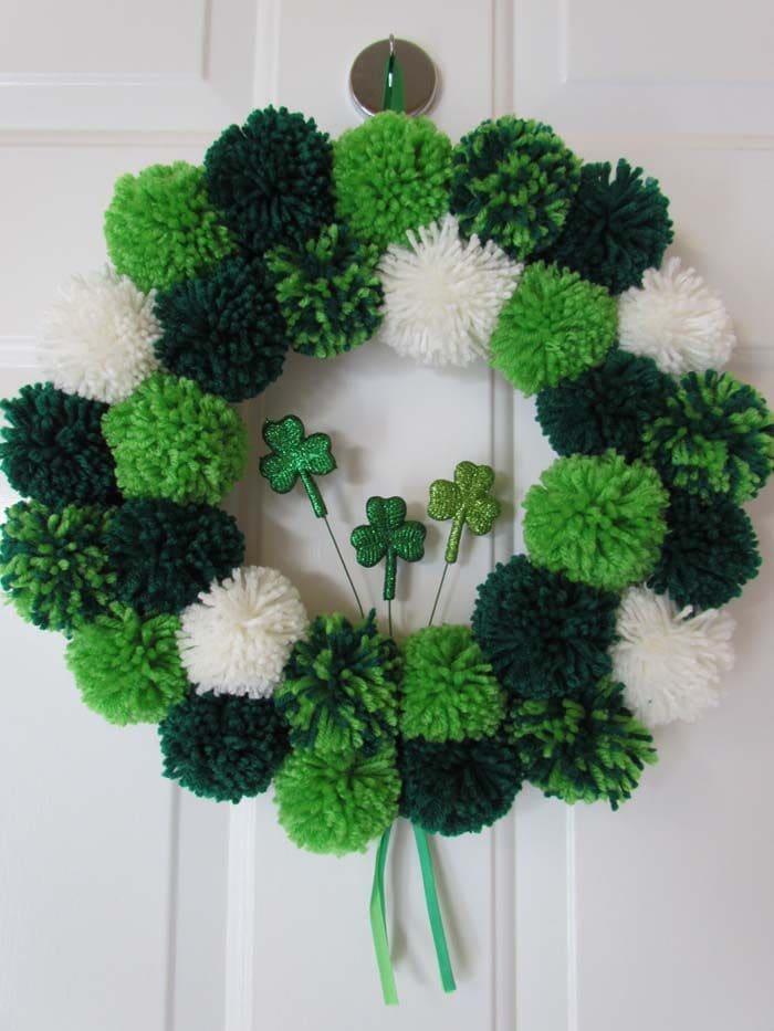 Fluffy DIY St. Patricks Day Wreath with Pom-Poms