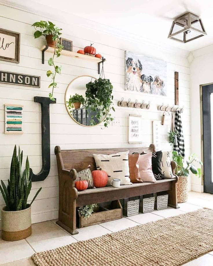 Playful Autumnal Farmhouse Entryway Haven