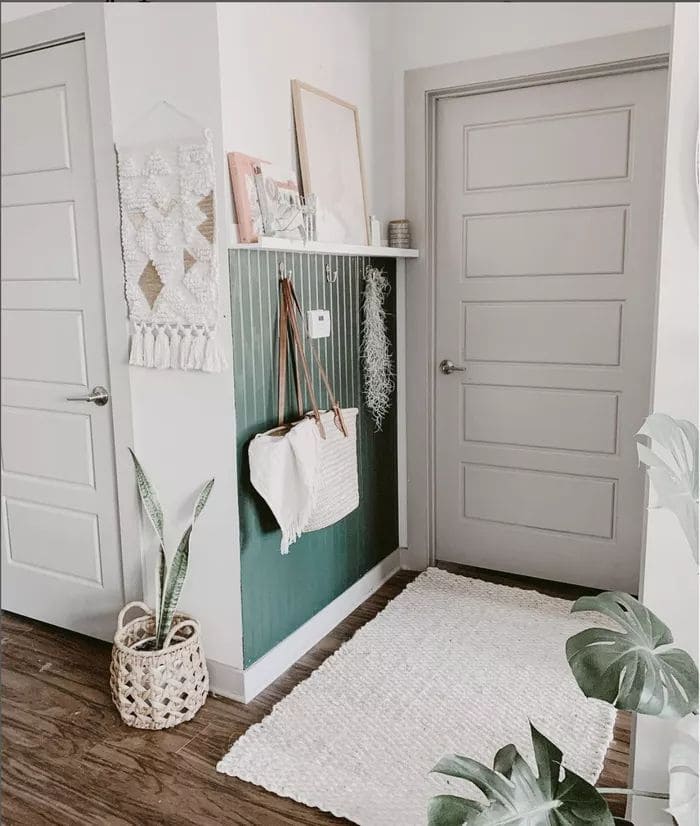 Stylish Green Accent Entryway Nook