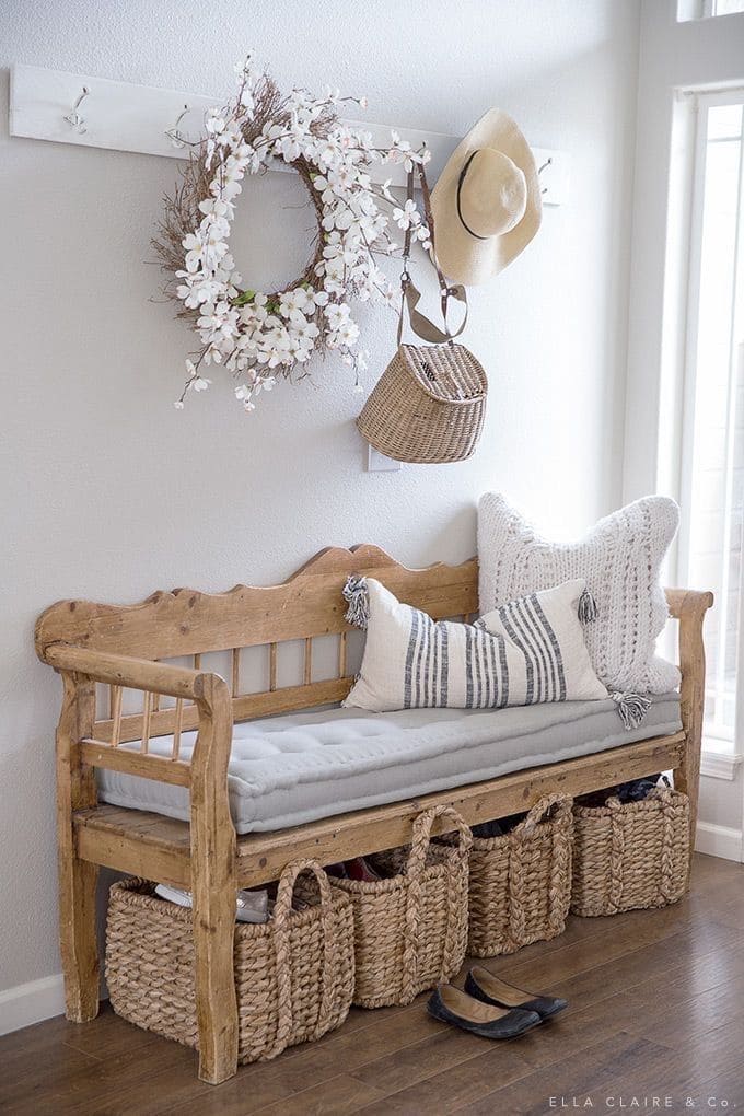 Whimsical Seasonal Farmhouse Entryway Delight