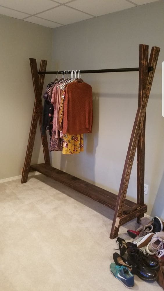Stylish Pallet Clothing Rack Shelf