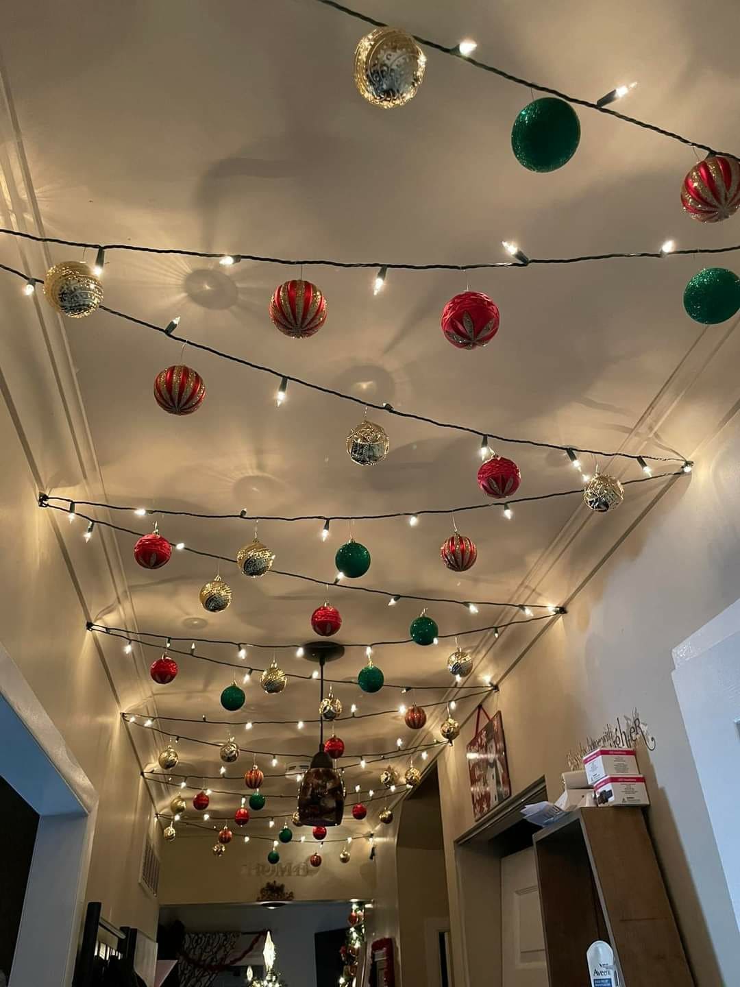 Classic Ornament Ceiling Garland