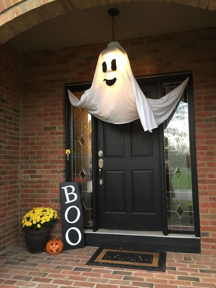 Floating Ghost Door Surprise
