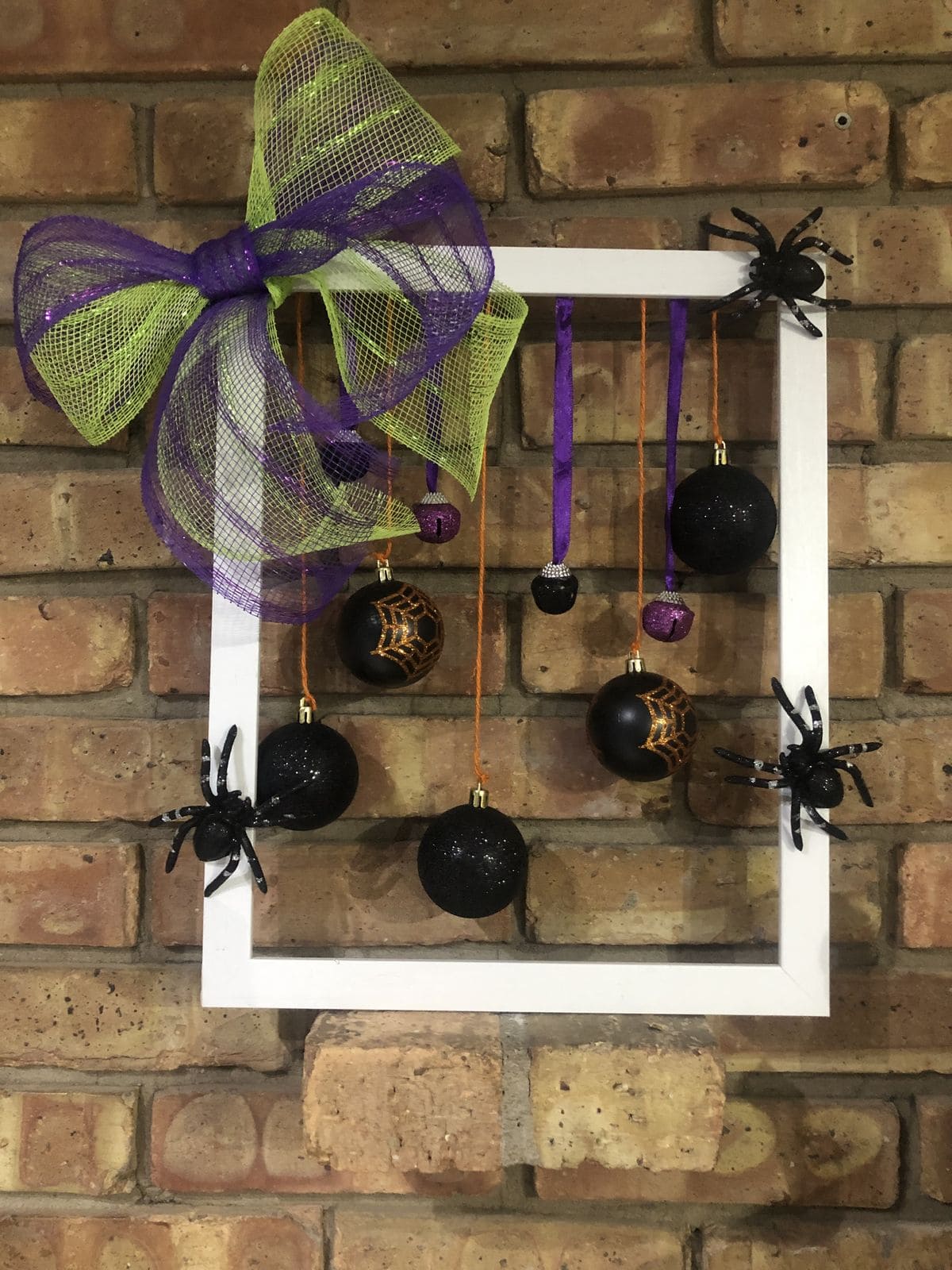 Hanging Baubles and Spiders Frame