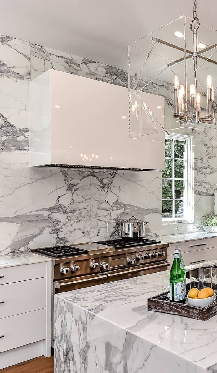 Luxe Marble Vein Backsplash
