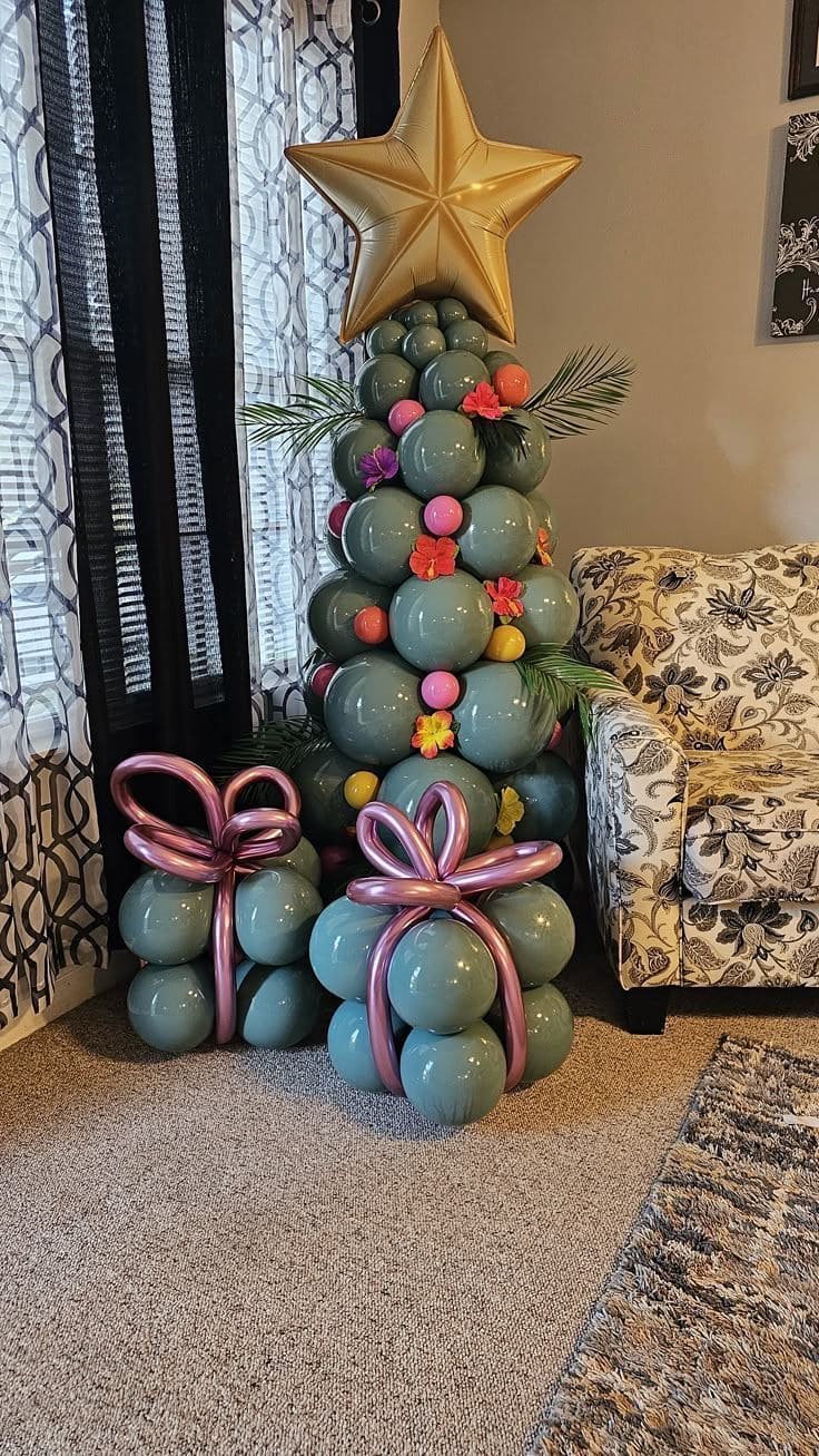 Balloon Christmas Tree Decor Idea