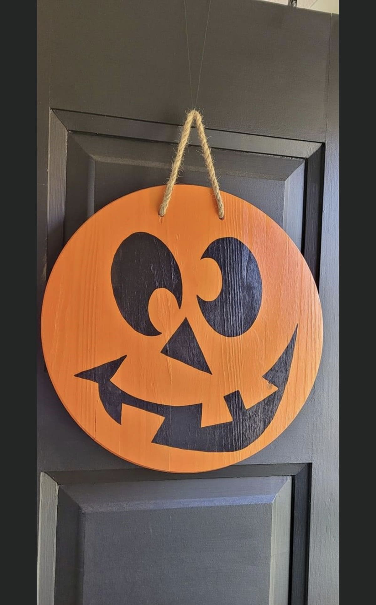 DIY Wooden Jack-O’-Lantern Door Sign