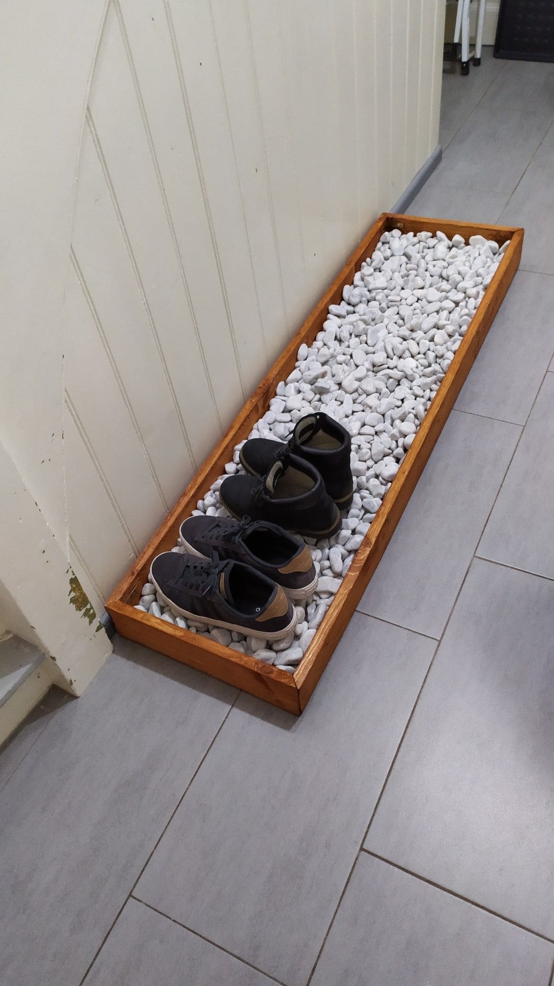 Pebble Tray Shoe Organizer