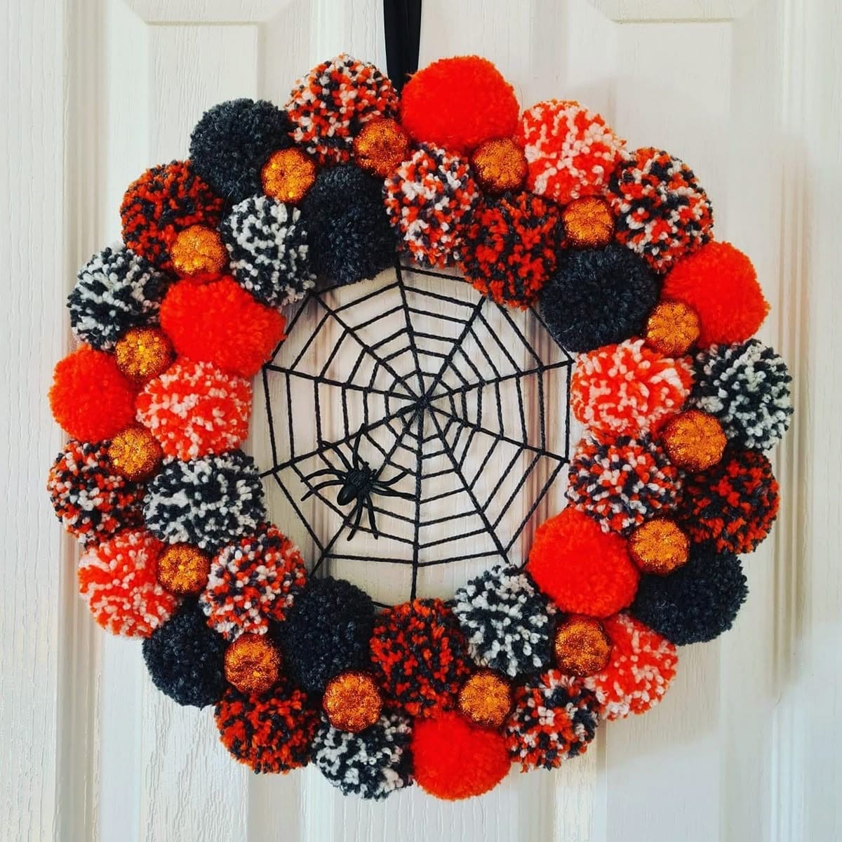 Pom-Pom Spider Web Wreath
