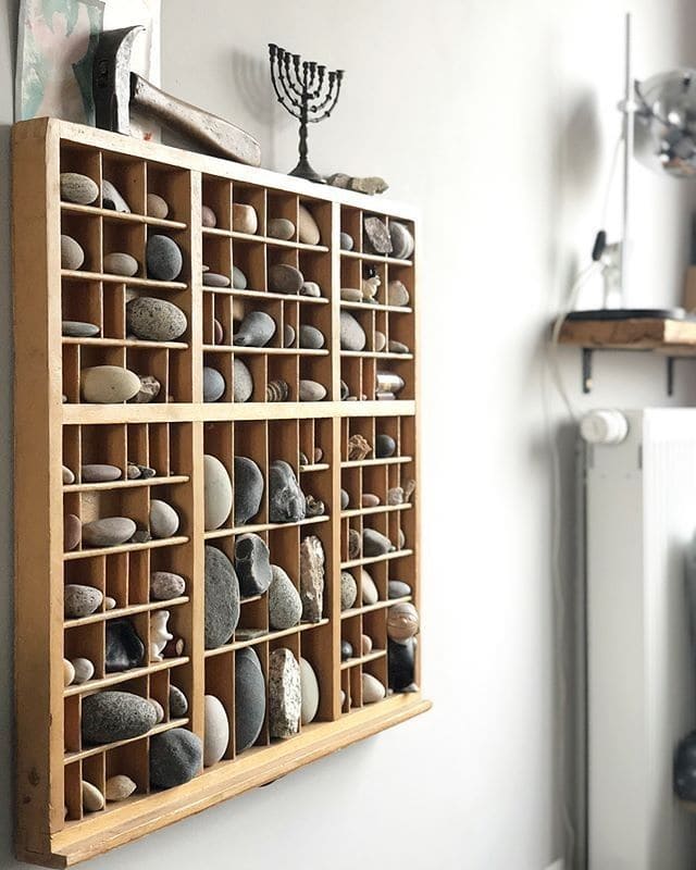 Rustic Pebble Display Shelf
