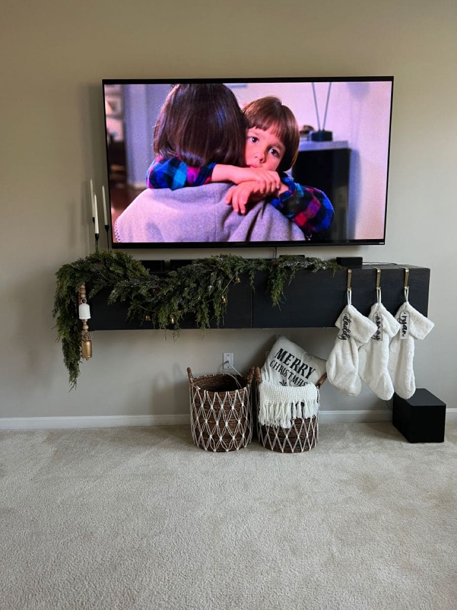 Minimalist Holiday Warmth