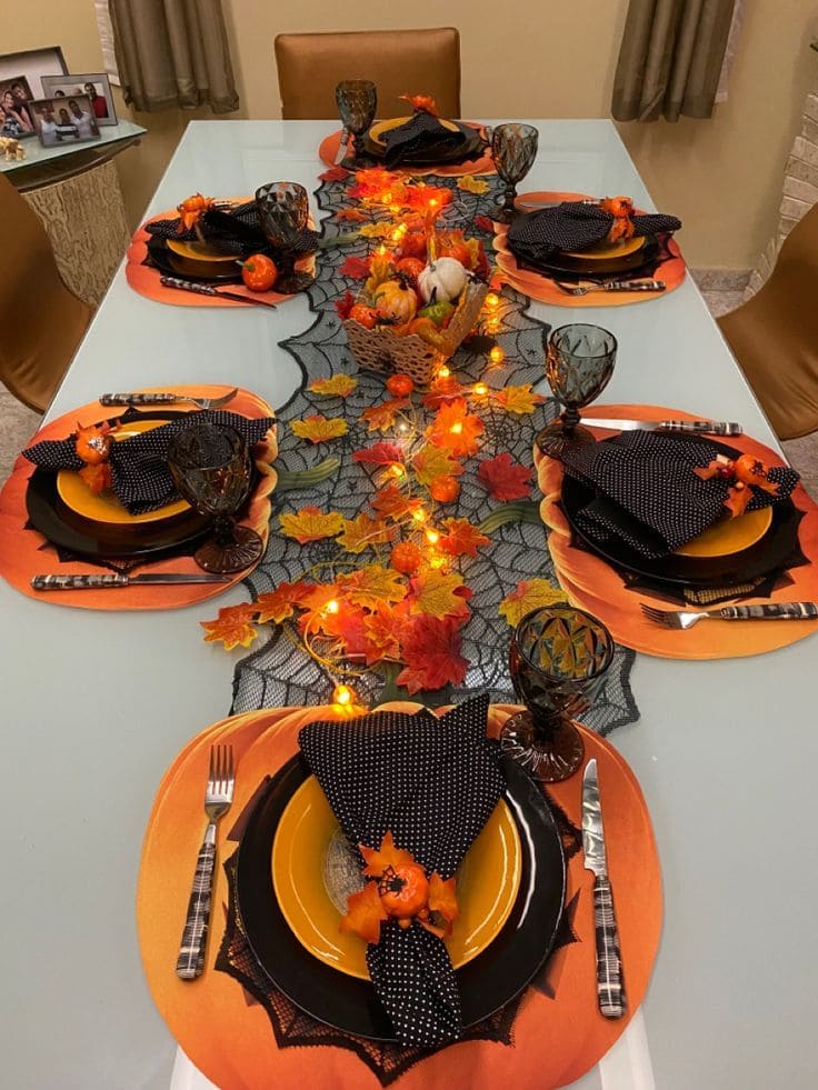 Pumpkin Glow Thanksgiving Table Setting