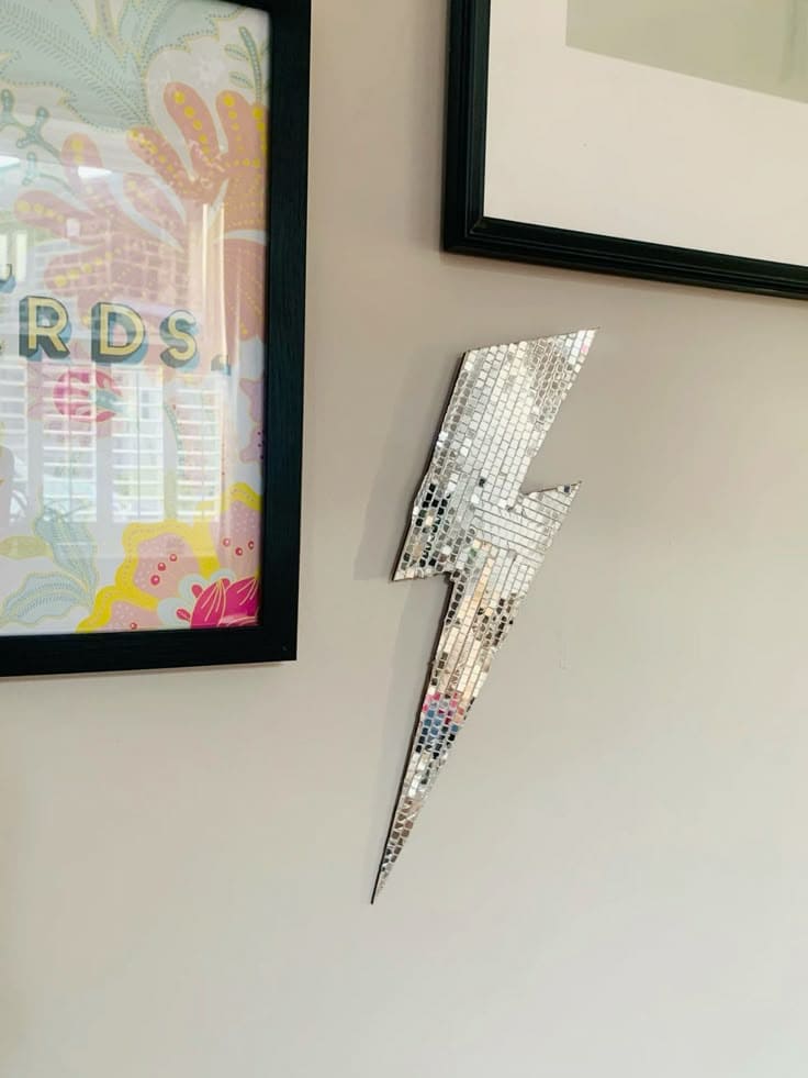 Sparkling Disco Lightning Bolt