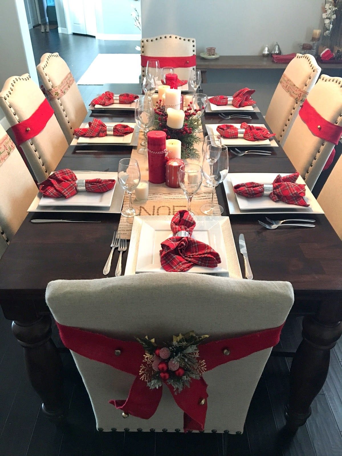 Classic Plaid Christmas Dining Setup