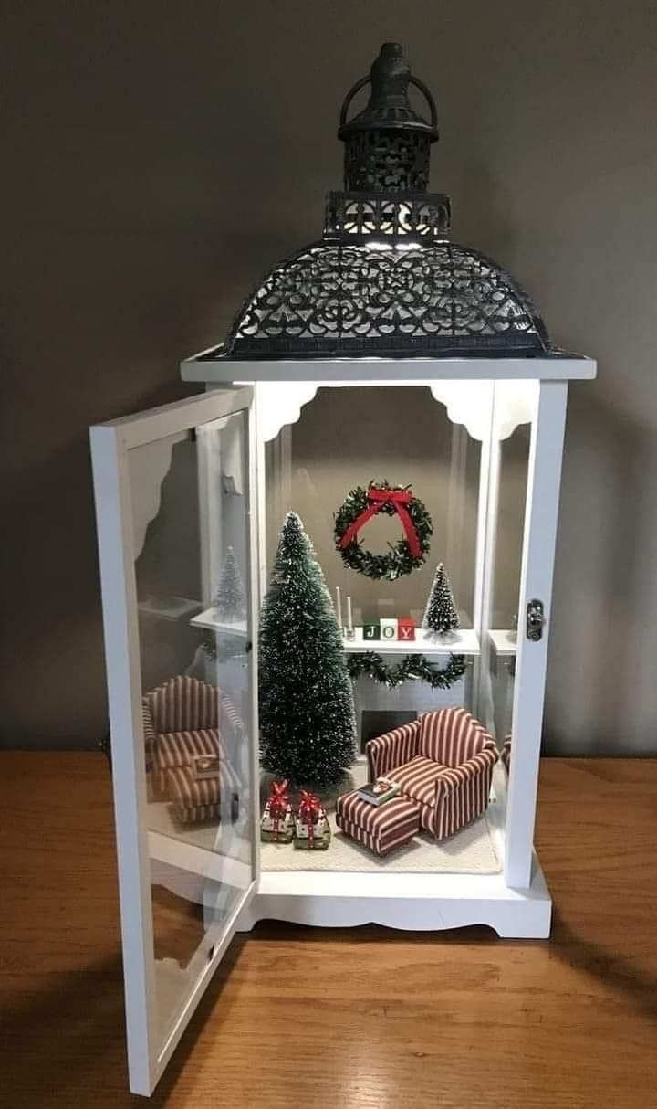 Cozy Holiday Lantern Living Room