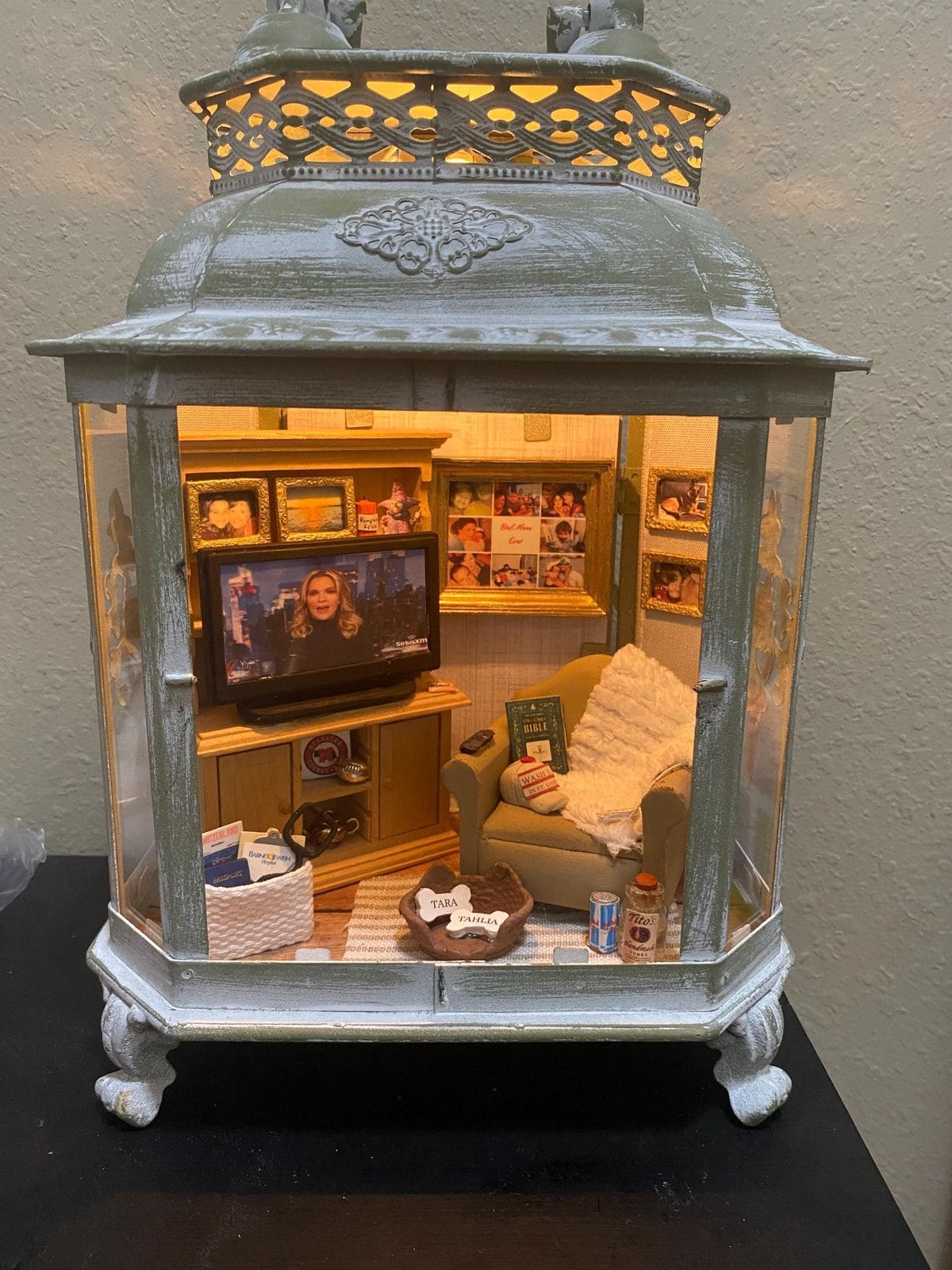 Cozy Living Room Lantern Scene