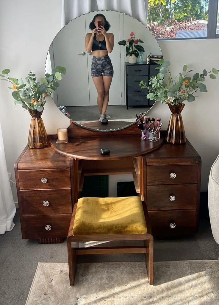 Modern Vintage Minimalist Vanity