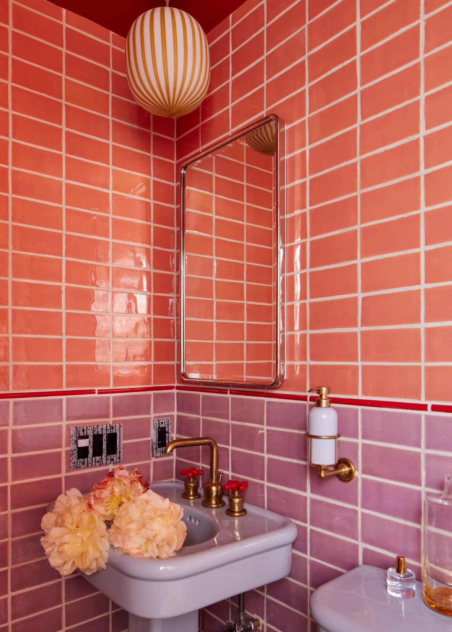 Sunset Gradient Tile Glow