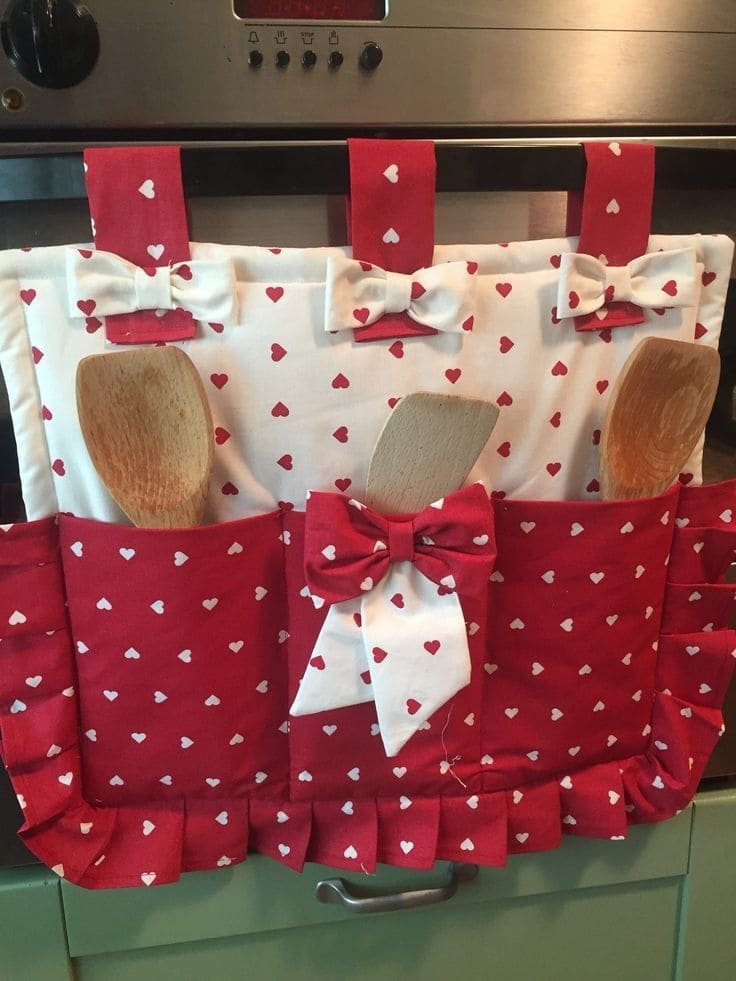 Sweetheart Pocket Oven Curtain