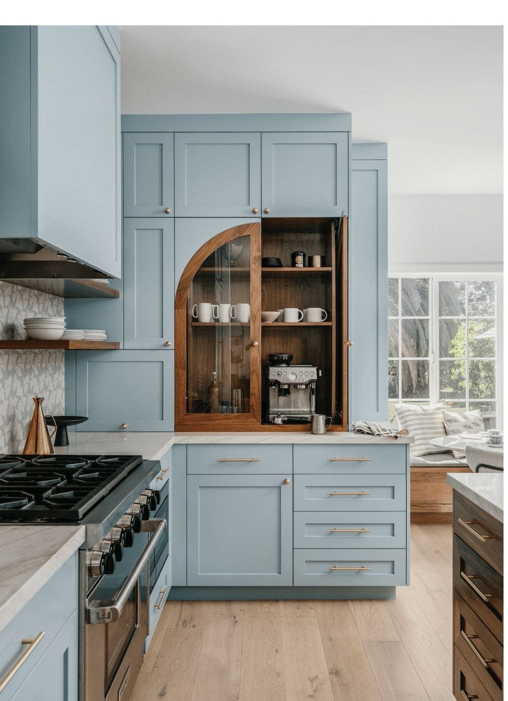 Curved Wood Coffee Nook